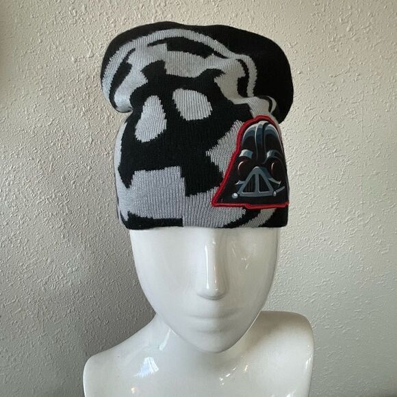 Angry Birds Darth Vadar Stocking Cap EUC - Picture 1 of 5